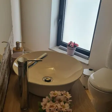 Apartman O Cantinho Da Penetra Al *